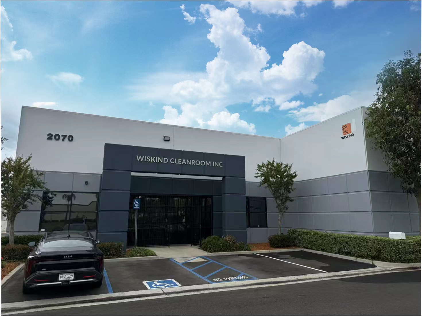 Wiskind Cleanroom: Your cGMP -compatible Cleanroom Partner (en inglés)