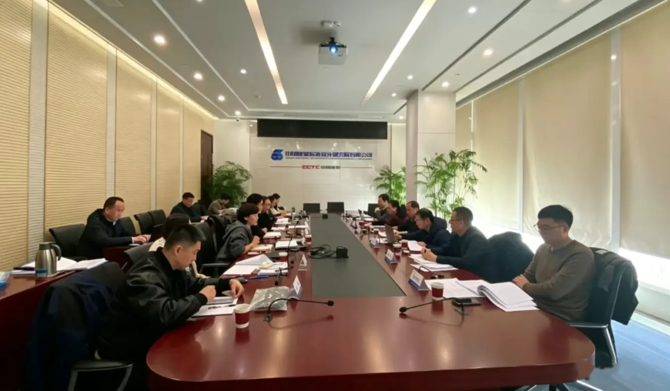 Wiskind participa en la revisión de la norma nacional Atlas Cleanroom Building Construction, potenciando el desarrollo de la industria a través de normas